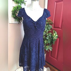 Elegant Navy Lace Midi Dress with Cap Sleeves